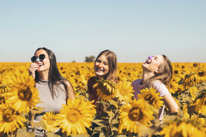 Happy people enjoying the sun with different shades of eco-friendly Nözscreen